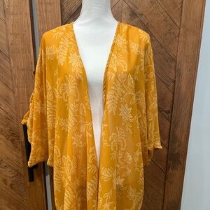 Floral Short Sleeve Cardigan